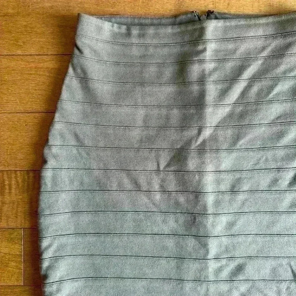 Express | Bandeau skirt olive green  size 2 (fits larger) - Picture 2 of 4